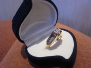 Золотое кольцо с бриллиантами - общий вес камней 1 карат