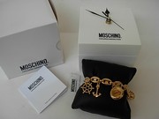 Часы Moschino